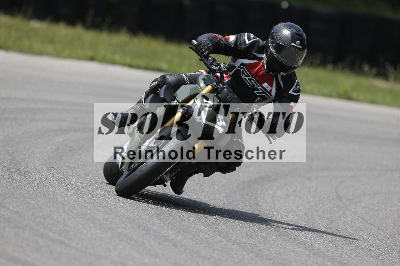 /27 12.06.2025 Ducati Schweiz Trackday Warmup  ADR/gruen-vert/28